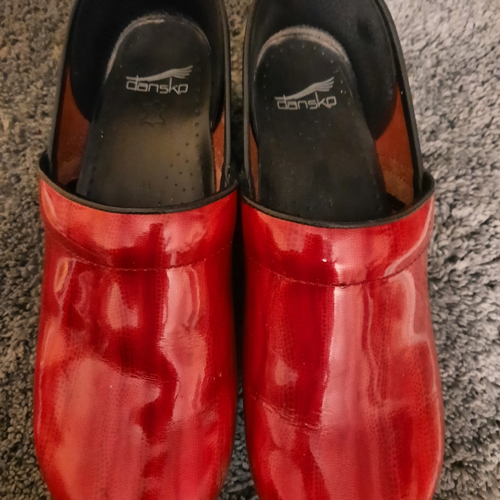 Red Dansko clogs